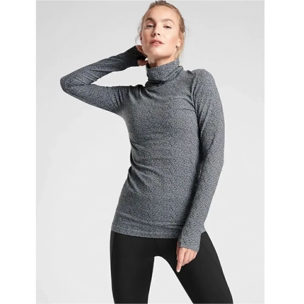 Athleta Grey Flurry Peak Turtleneck Top S